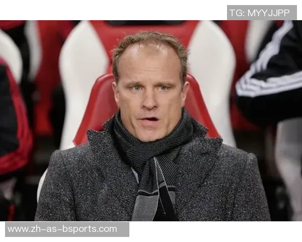 博士足球球星的成长历程与赛场传奇精神探索