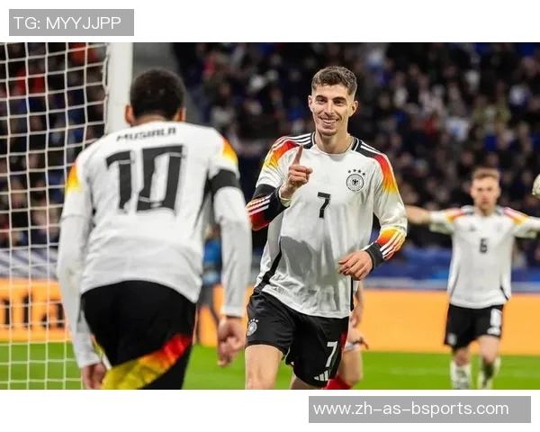 年轻白人足球球星崭露头角引领未来足坛新潮流 年轻白人足球球星崭露头角引领未来足坛新潮流